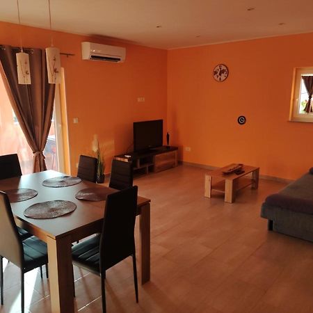Apartman Tramonto Motovun Eksteriør billede